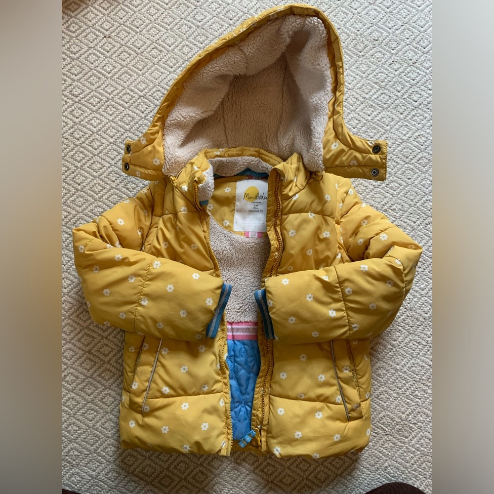Mini Boden Yellow Floral Sherpa-Lined Puffer Jacket (Girls)